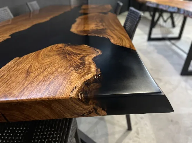 River Table — foto 2